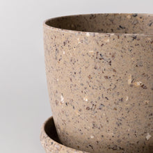 Load image into Gallery viewer, 7&quot; Natural Fiber Planters
